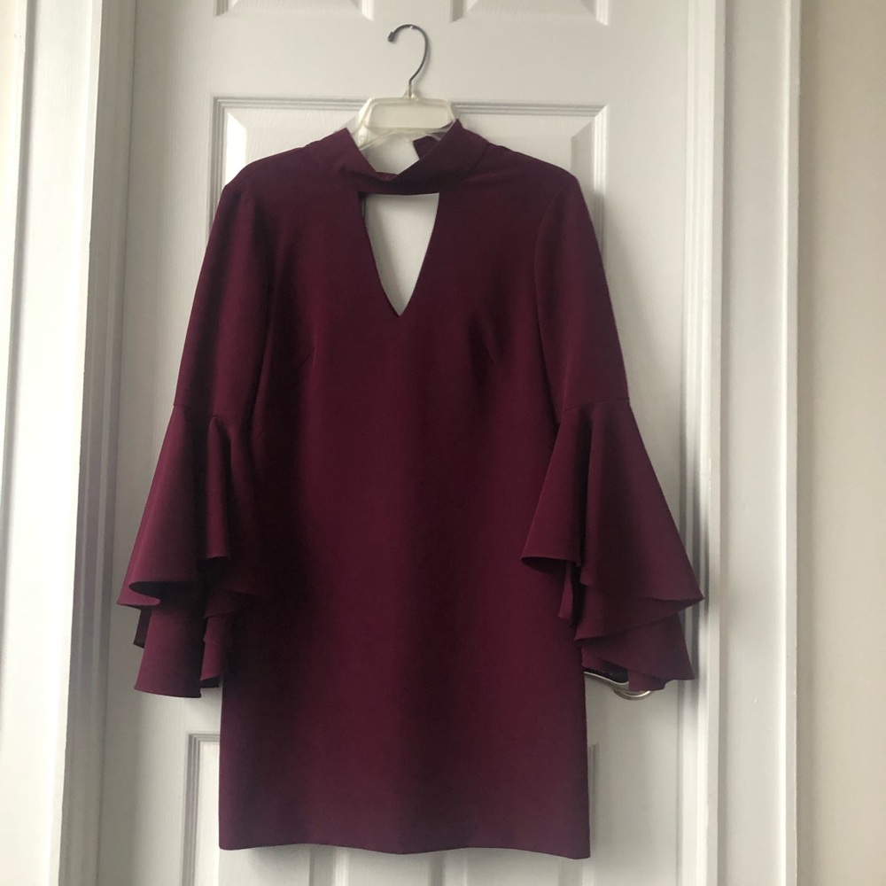 MILLY PLUM GORGEOUS FLARE SLEEVE DRESS!!